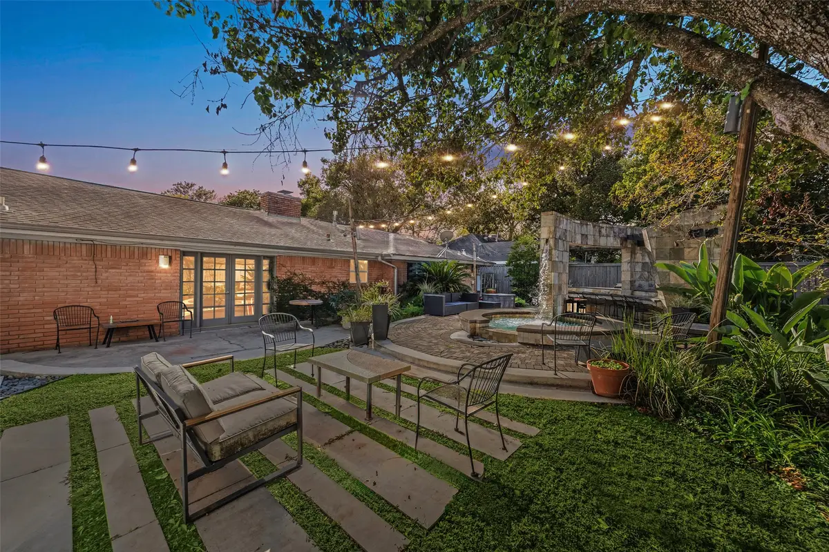 10102 Knoboak Drive, Houston, TX 77080 - Image #1