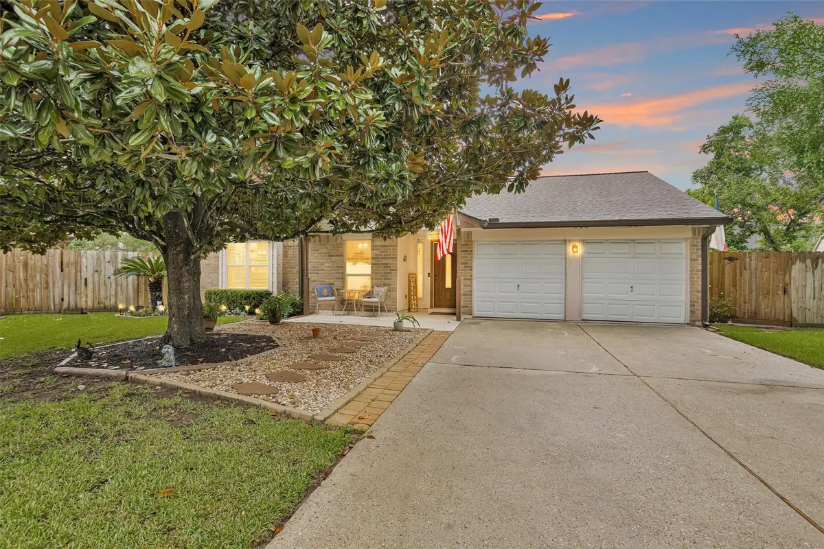 315 Thistlewood Court, League City, TX 77573 - #1