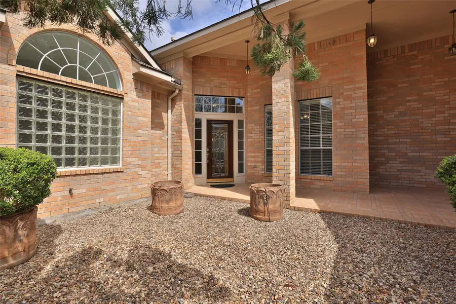 31 Surrey Run Place, The Woodlands, TX 77384 - #2