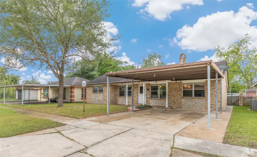 2704 Sweetgum St Street, Pasadena, TX 77502 - #3
