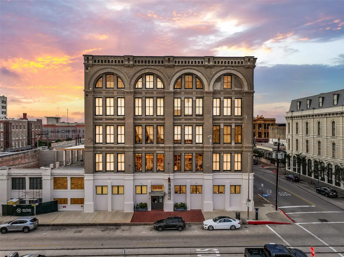 2400 Mechanic Street #204, Galveston, TX 77550 - #1
