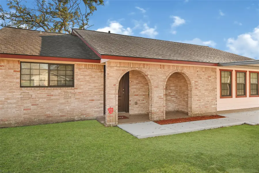 5006 Apala Dr, Houston, TX 77032 - #2