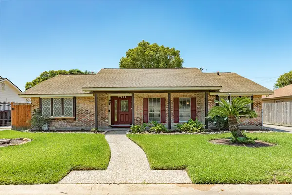 7721 Beluche Drive, Galveston, TX 77551