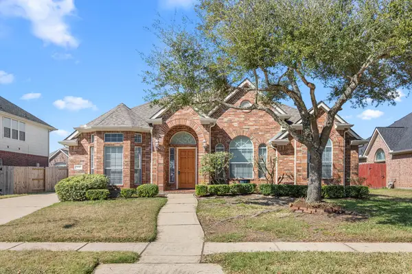 2610 Sunstone Lane, Pearland, TX 77584