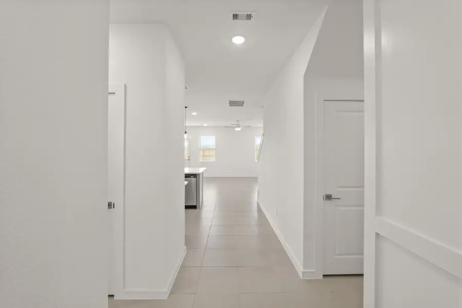 359 West Rose Marie Lane, Montgomery, TX 77356 - Image #2