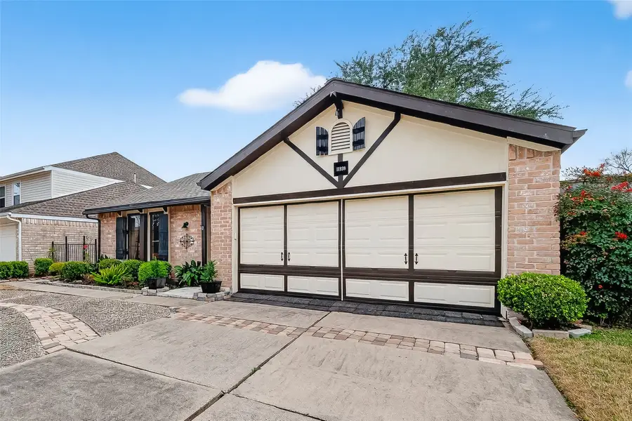11939 Brook Meadows Lane, Stafford, TX 77477 - #2