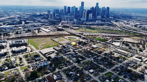 1504 Everett Street, Houston, TX 77009