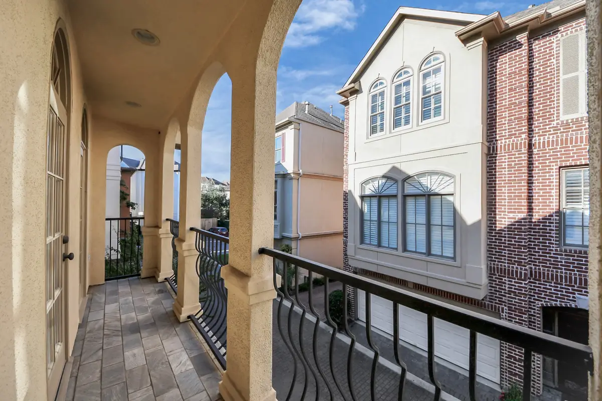 9291 Buffalo Speedway, Houston, TX 77025 - #1