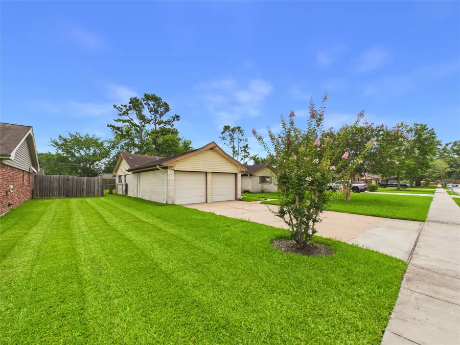1909 Tracy Lynn Lane, Alvin, TX 77511 - #3