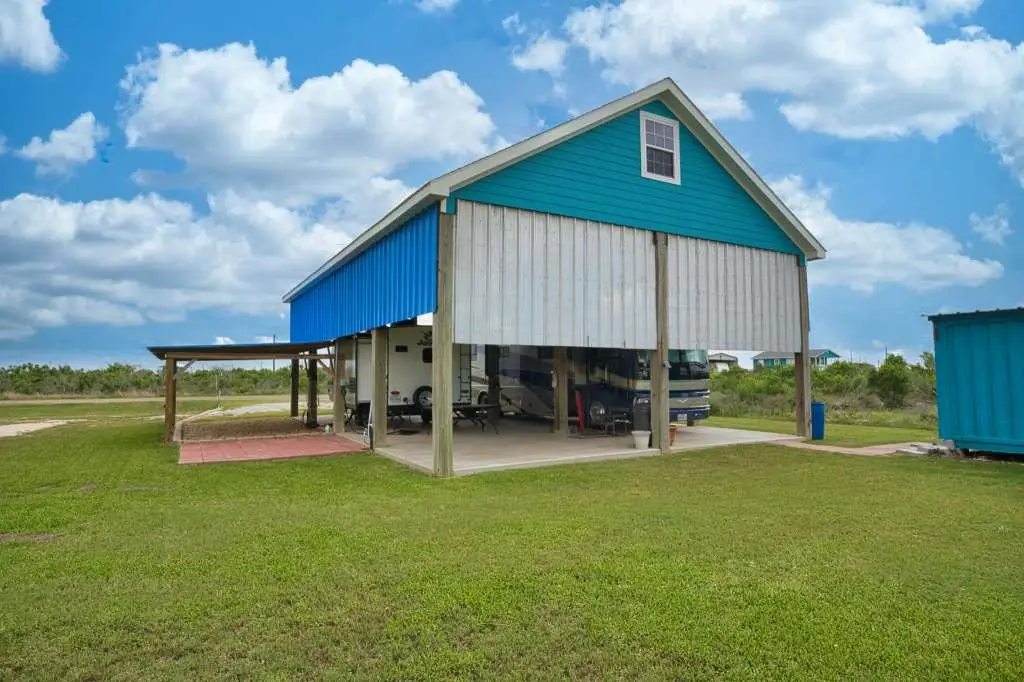 6194 S South Shore Street, Sargent, TX 77414 - #1