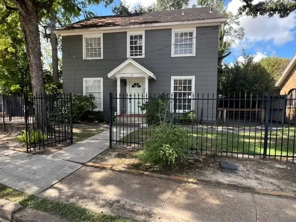 2415 White Oak Drive, Houston, TX 77009