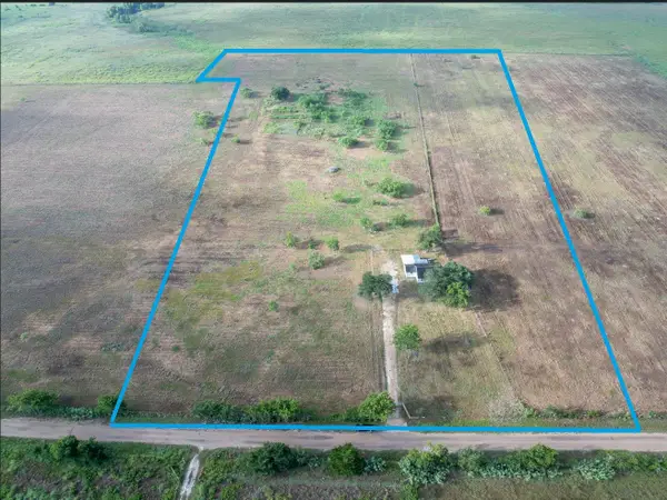 624 Berger Road, Schulenburg, TX 78945