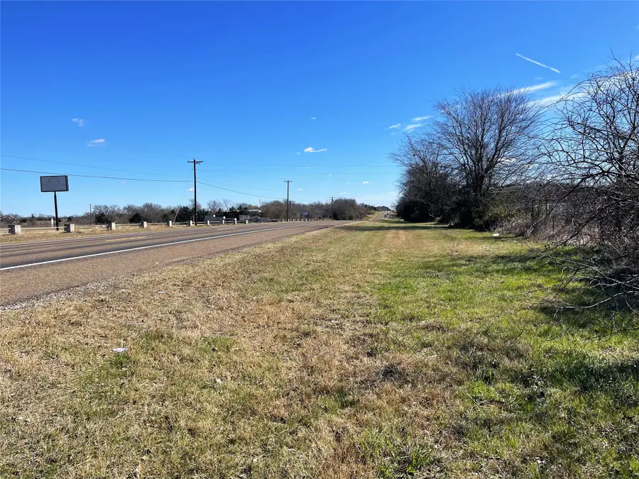 1585 W Highway 84, Mexia, TX 76667 - Image #3