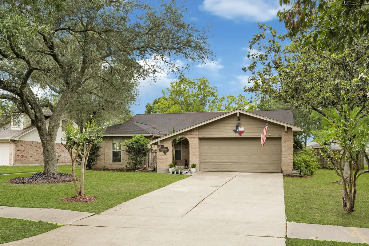 1101 Killarney Avenue, Friendswood, TX 77546 - #1