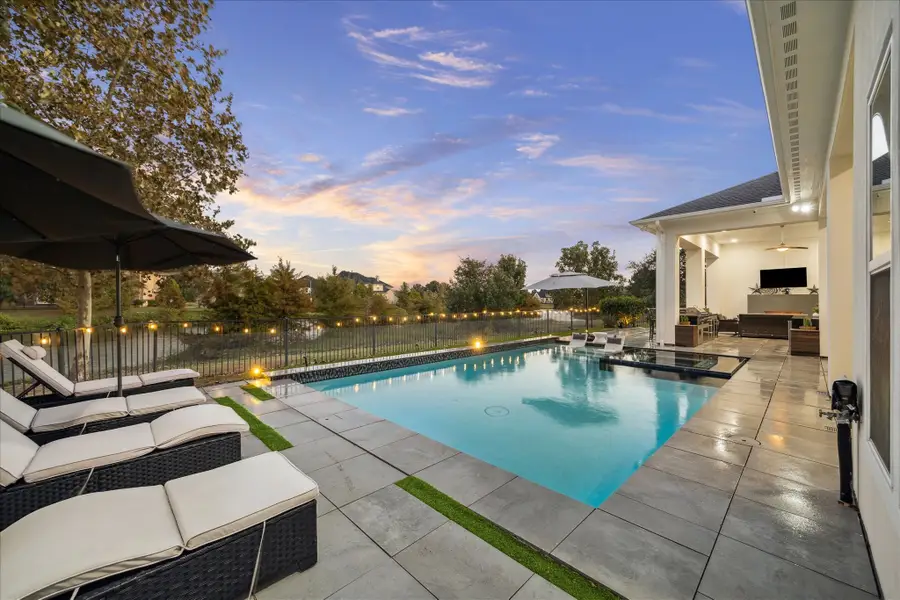 28518 Hoffman Spring Lane, Fulshear, TX 77441 - Image #2