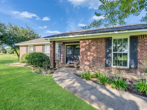 7202 Wetzel Road, Dickinson, TX 77539