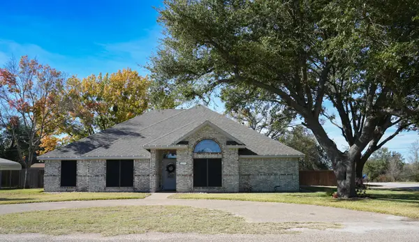 1040 Live Oak Circle, Teague, TX 75860