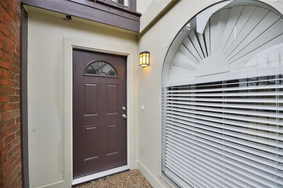 1326 Town Circle Circle #1, Baytown, TX 77520 - Image #3