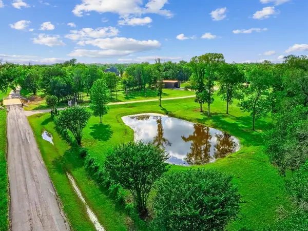 33622 Pecan Hill Drive, Brookshire, TX 77423