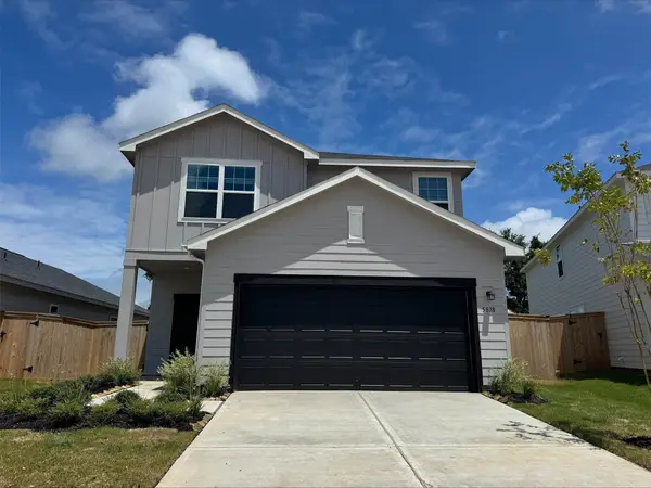 5878 Mercer Street, Conroe, TX 77303