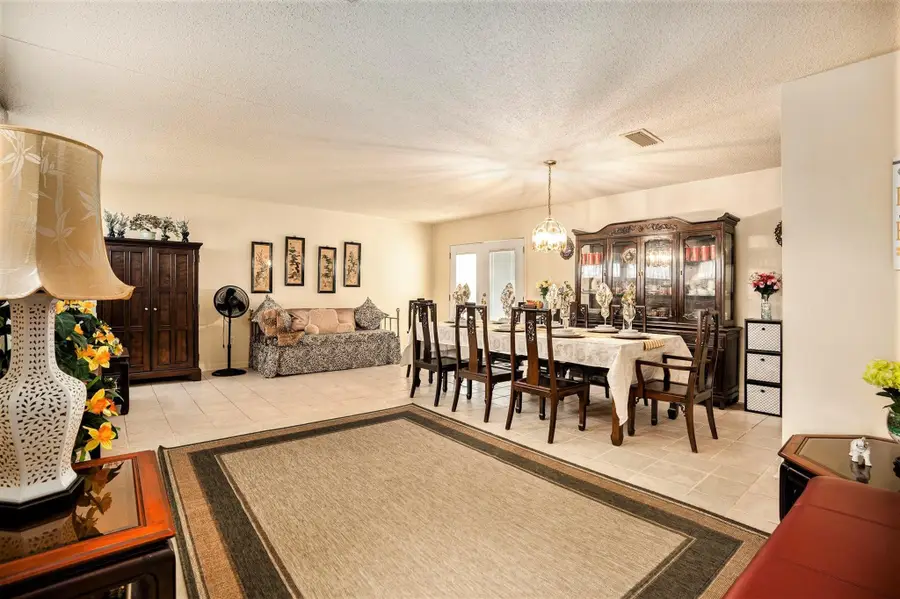 17 Manor Way, Galveston, TX 77550 - #3