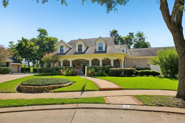 3 Wilmington Court, Sugar Land, TX 77479