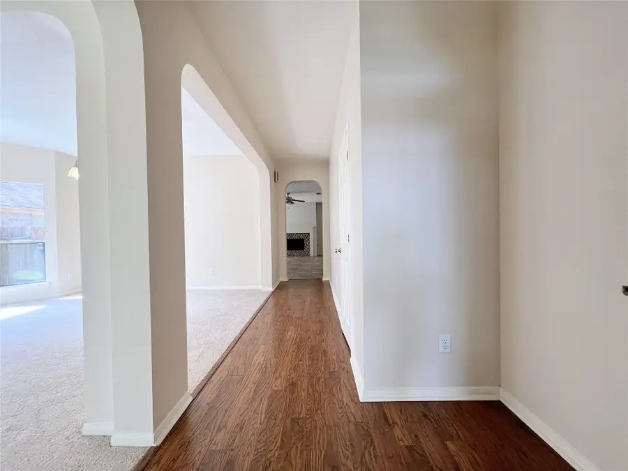 4723 Silverlake Drive, Sugar Land, TX 77479 - #2