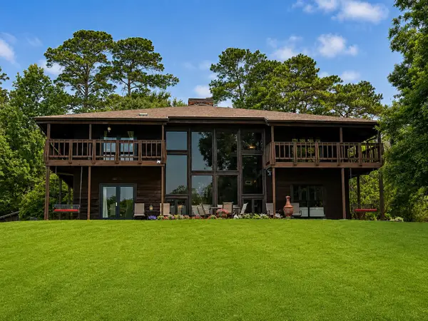 2405 Carriage Lamp Lane, Conroe, TX 77384