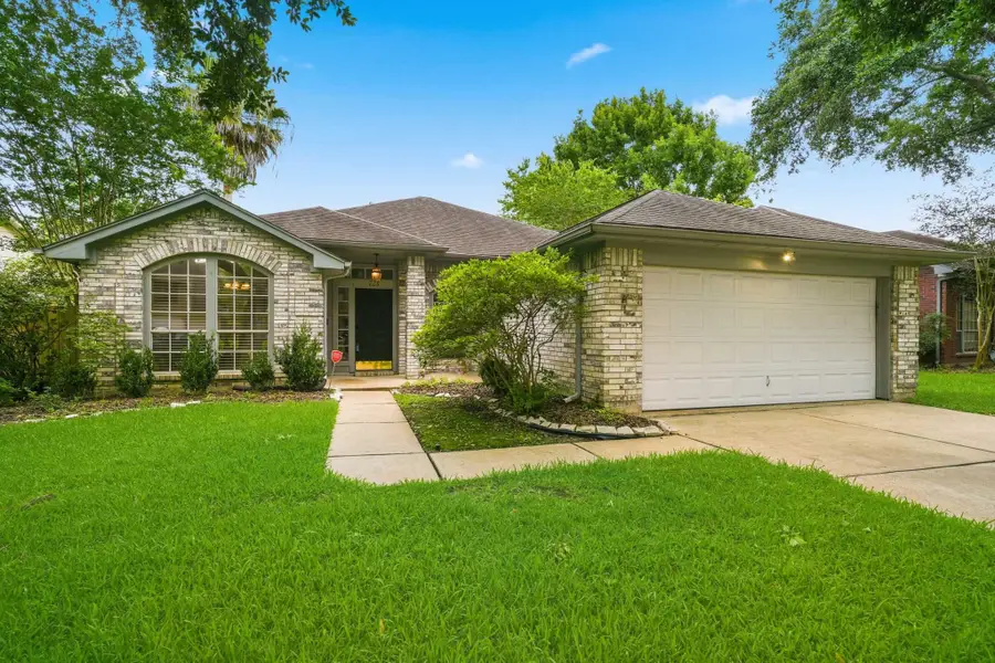 223 W New Meadows Drive, Sugar Land, TX 77479 - #2