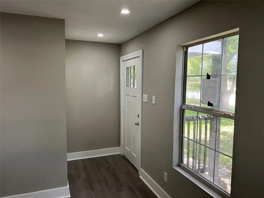 714 Morrell St, Baytown, TX 77520 - #3
