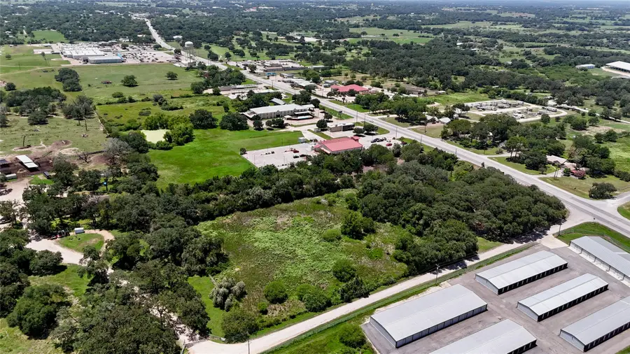29 County Road 77b, Hallettsville, TX 77964 - #2