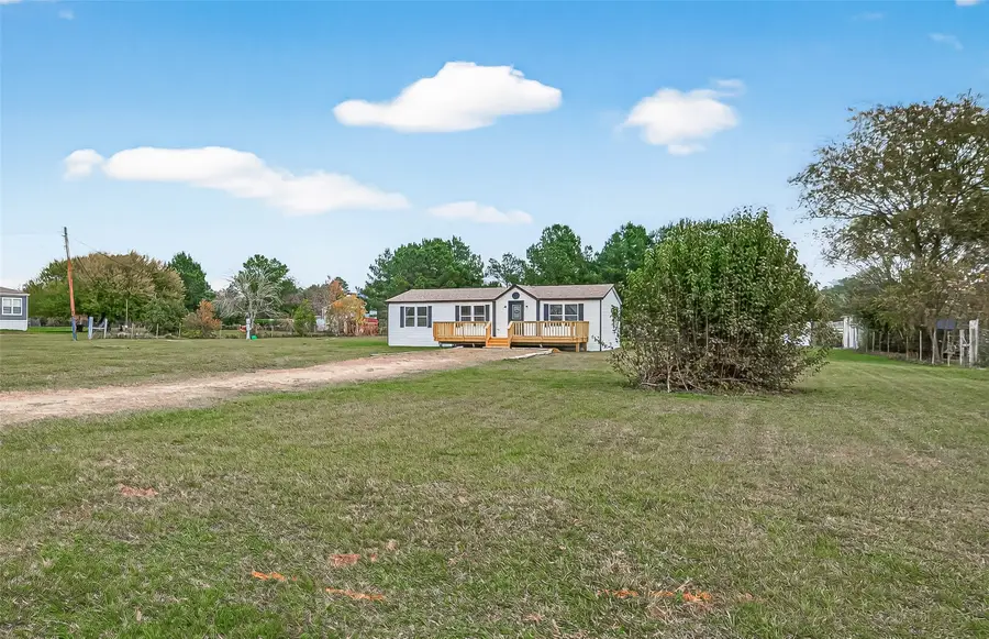 15236 Heavenly Acres Drive, Willis, TX 77318 - Image #3