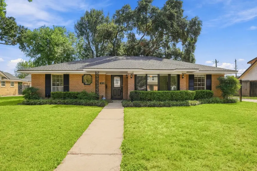 7823 Twin Hills Drive, Houston, TX 77071 - #2