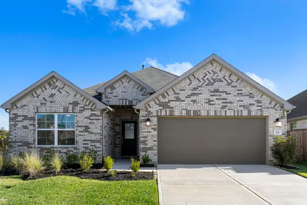 201 Augustine Way, Magnolia, TX 77354