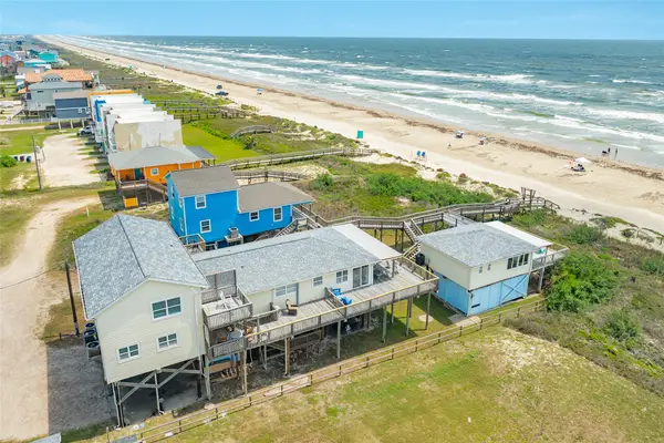 215 Spoonbill Place, Surfside Beach, TX 77541
