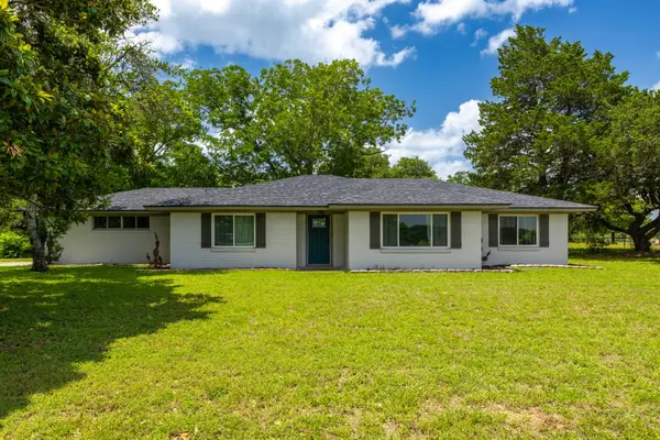 3505 Brunes Mill Road, Columbus, TX 78934