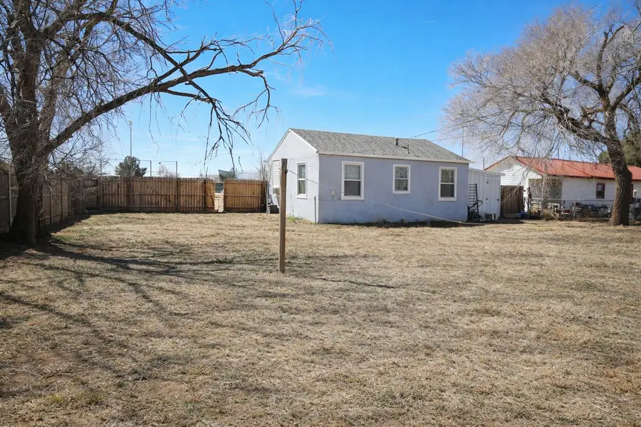 709 10th Street, Shallowater, TX 79363 - #3