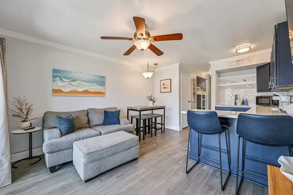 6300 Seawall Boulevard #3225, Galveston, TX 77551