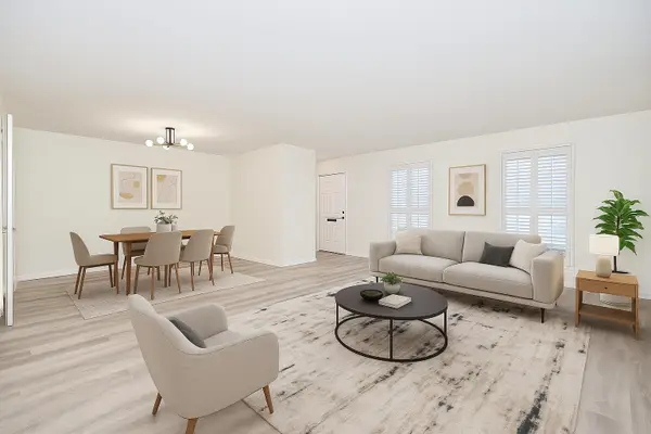 10378 Briar Forest Drive #32/5, Houston, TX 77042