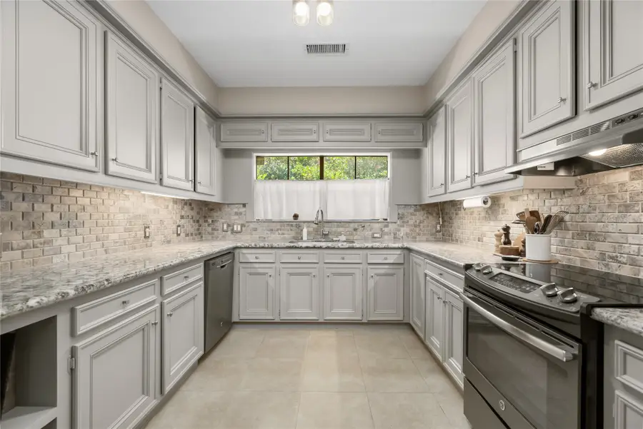 1806 Potomac Drive #C, Houston, TX 77057 - #2