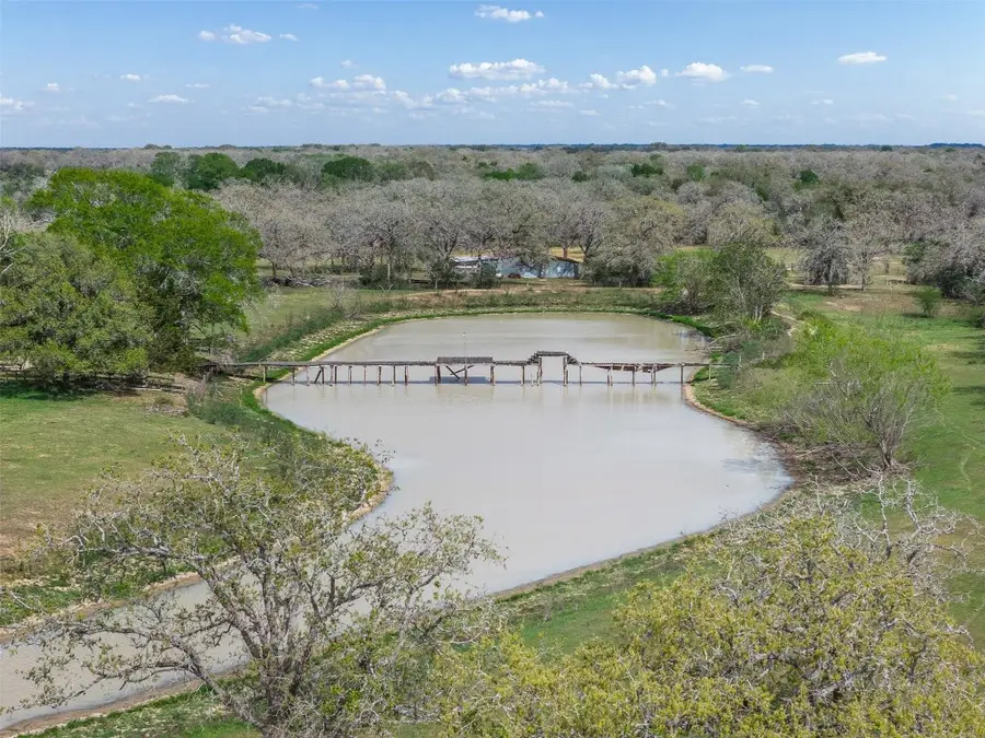 4361 Us Highway 77 S, Hallettsville, TX 77964 - #3