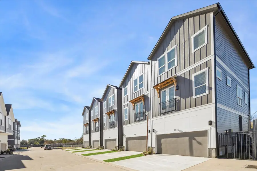 5627 Azores, Houston, TX 77091 - Image #2