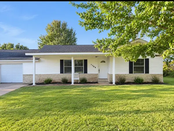 1703 Sterling Drive, Baytown, TX 77523