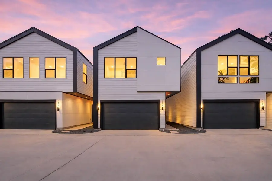 6131 Pacific Forest Drive, Houston, TX 77091 - Image #3