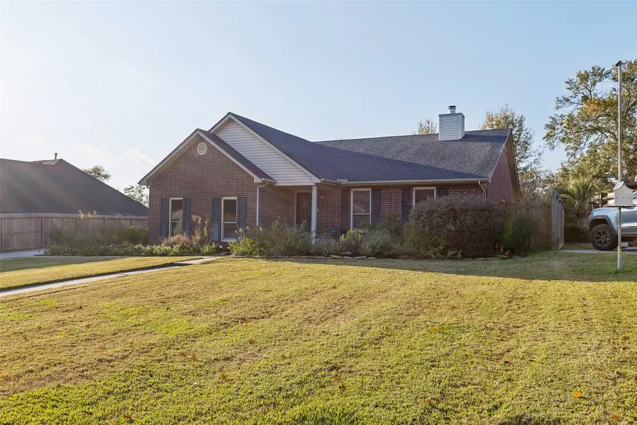 7112 Pleasure Lake Drive, Willis, TX 77318 - Image #2