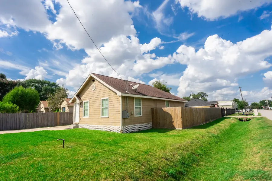 9143 Conger Street, Houston, TX 77075 - Image #3