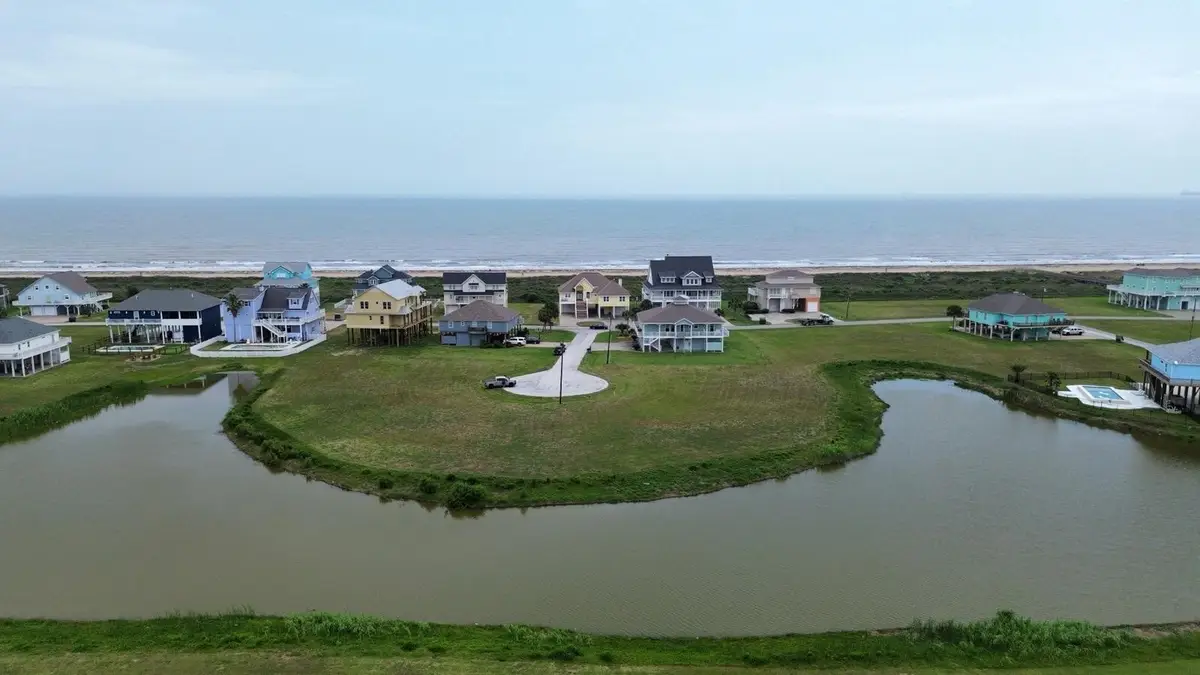 709 Nick Lane, Port Bolivar, TX 77650 - #1