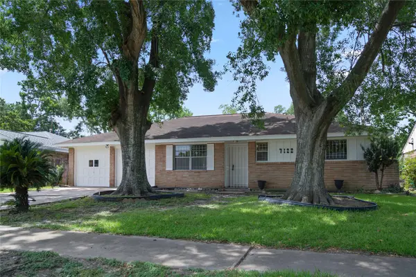 7122 Tanager Street, Houston, TX 77074
