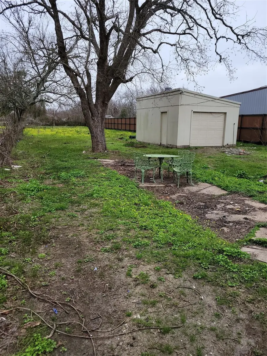 122 S Willow Street, Texas City, TX 77591 - #2