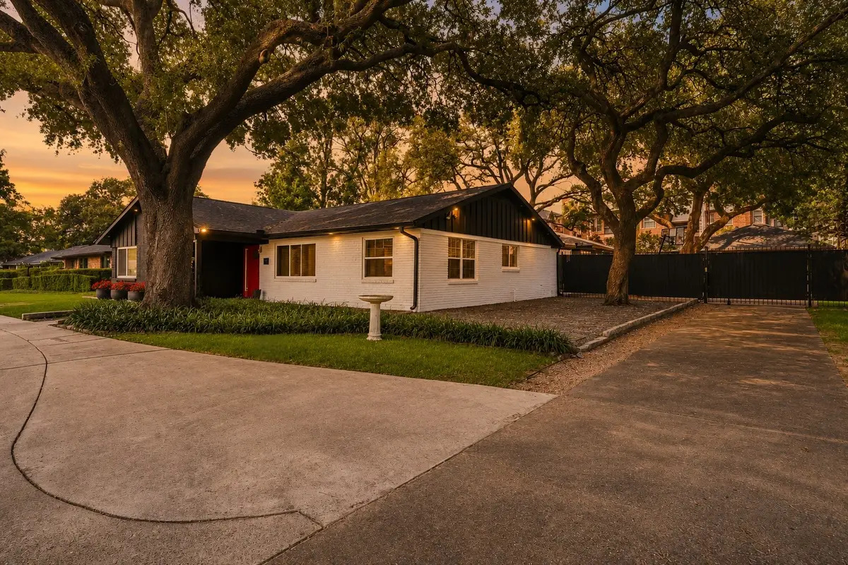2302 Chimney Rock Road, Houston, TX 77056 - #1